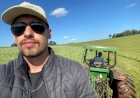 ‘Aos poucos fui pegando gosto pelo negócio. Meu pai é agricultor, o meu avô foi agricultor e o avô dele também.... a agricultura já estava no sangue da família’