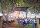 BIERGARTEN:  30 anos de tradição  e confraternização  no pátio da igreja