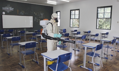 Aulas na rede municipal devem continuar remotas até o fim do ano letivo