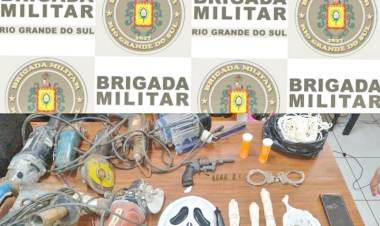 Argentinos são presos com arma de fogo e explosivos na área central de Três de Maio