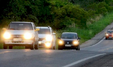 Mudanças na lei de trânsito entram em vigor em abril