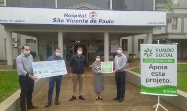 Sicredi Noroeste RS entrega mais de R$ 306 mil ao Hospital São Vicente de Paulo