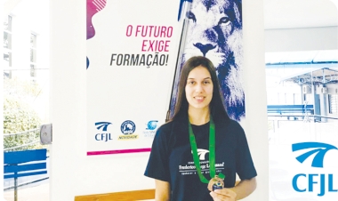 Estudante do CFJL  alcança destaque  nacional com pesquisa  sobre biopolímeros