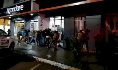 Atos de vandalismo e perturbação do sossego  são constantes nas ruas centrais