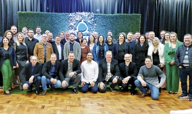 Aniversário de 27 anos da Unitec é marcado por homenagem ao ex-presidente Marcelino Colla