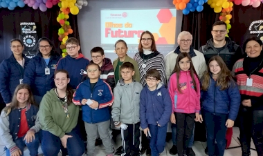 Projeto Olhos do Futuro 2.0 contempla   25 estudantes com óculos de grau