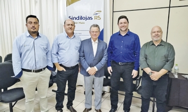 Em reunião, presidente da Fecomércio apresenta ações  para empresários do setor terciário do município