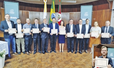 Prefeitos, vices e vereadores são diplomados para próximo mandato