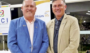 ACI e Sindilojas de Três de Maio empossam novas diretorias