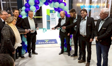 Sicoob inaugura nova agência com estrutura padrão nacional em Três de Maio