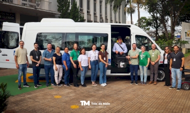 Destinação do Imposto de Renda viabiliza minibus acessível para idosos