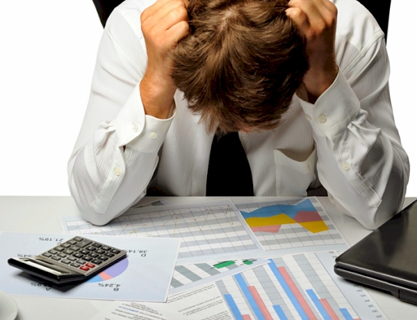 Endividamento dispara entre  três-maienses e valor das dívidas  cresce 84,7% em um ano
