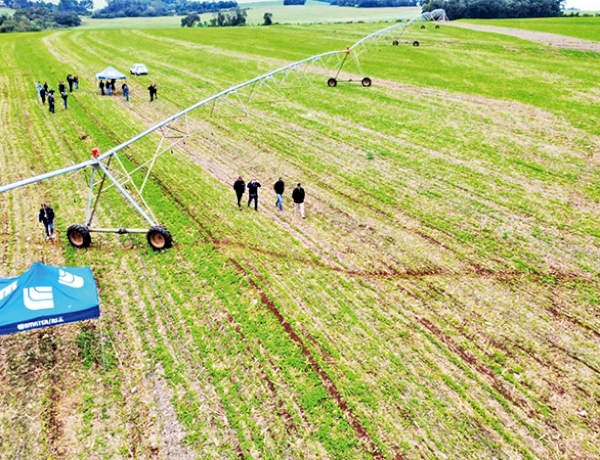 Seminário de Irrigação debate técnicas de manejo em Três de Maio