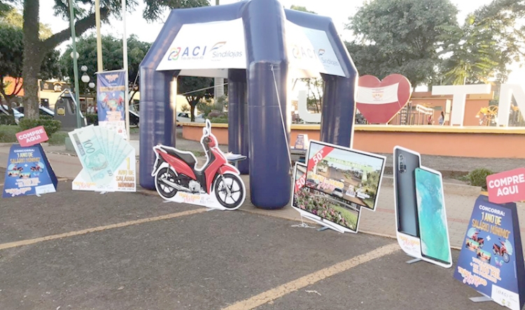 Três de Maio é Show tem mais um sábado com tenda na praça