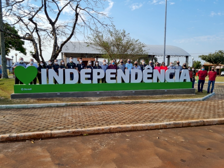 Sicredi Noroeste RS entrega letreiros turísticos a municípios