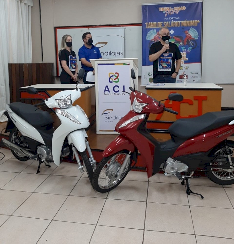 Promocional Três de Maio é Show realiza sorteio Dia da Criança