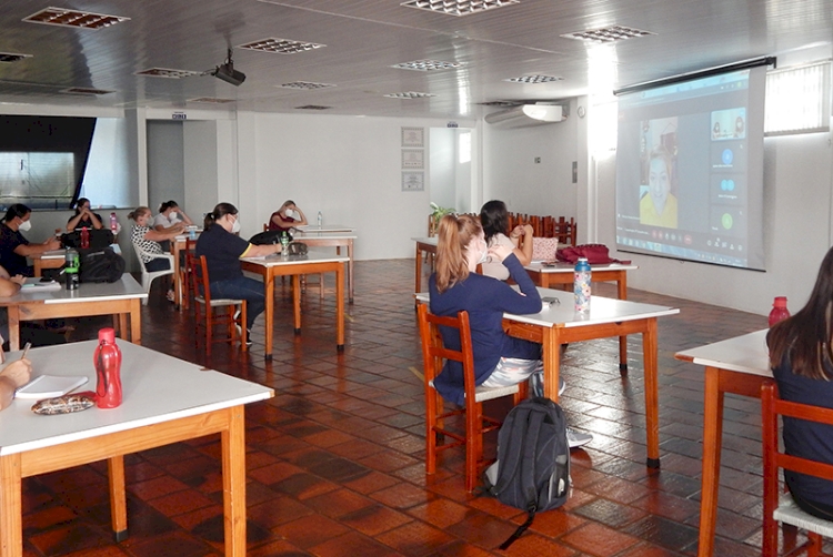 Apaes do 3º Conselho participam de capacitações