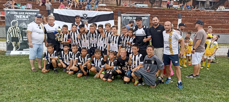 1ª Copa Nena reuniu 400 atletas, entre crianças e adolescentes da região, e grande público no Estrelão