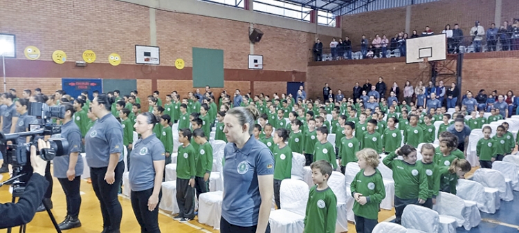Inaugurada a Escola Municipal  Cívico Militar de Três de Maio