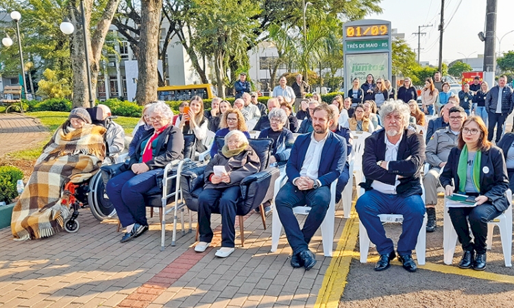 Com o lema ‘Memórias centenárias na educação três-maiense’, inicia  a Semana da Pátria