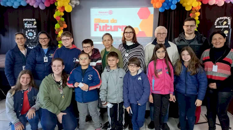 Projeto Olhos do Futuro 2.0 contempla 25 estudantes com óculos de grau