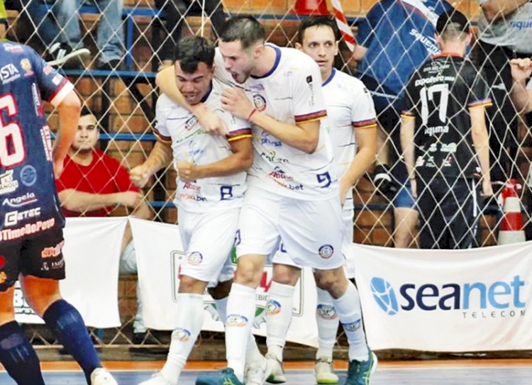 União Três-Maiense  estreia com vitória no Gauchão de Futsal