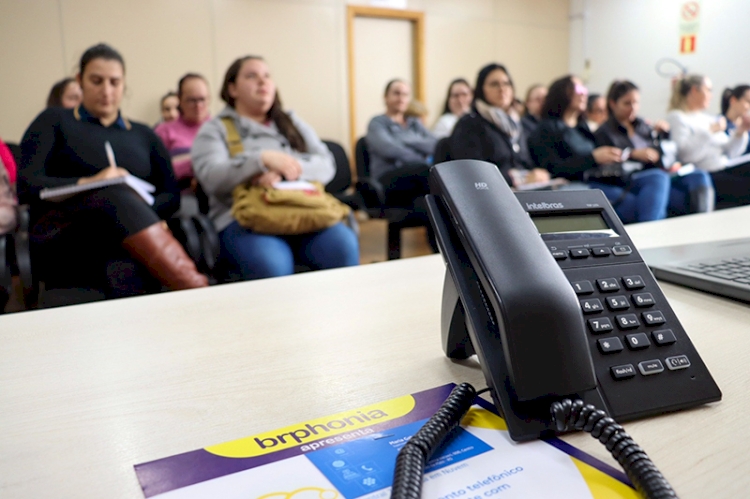 Novo sistema de telefonia integra escolas municipais e postos do interior