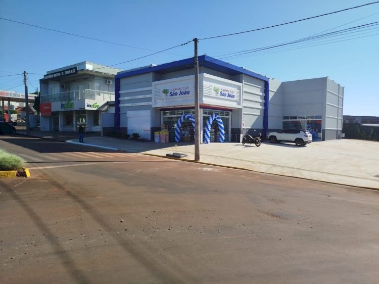 Farmácias São João inaugura quarta loja em Três de Maio