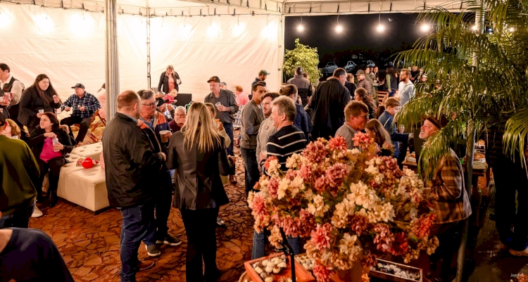 Sicredi Confiança reinaugura agência de Esquina Araújo